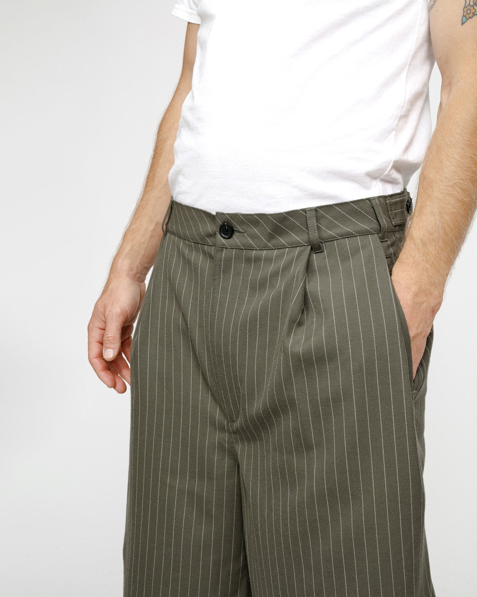 モブ様専用stussy volume stussy VOLUME PLEATED SHORT STRIPE 28 