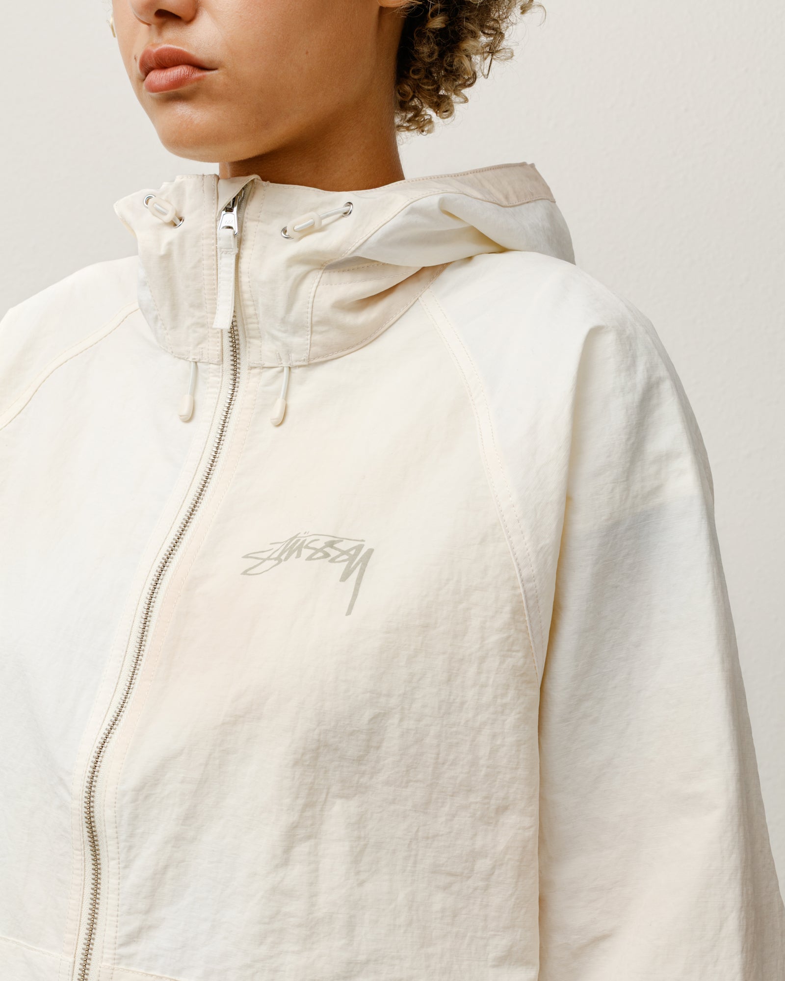 Beach Shell Wave Dye – Bone | Outerwear | Stüssy UK