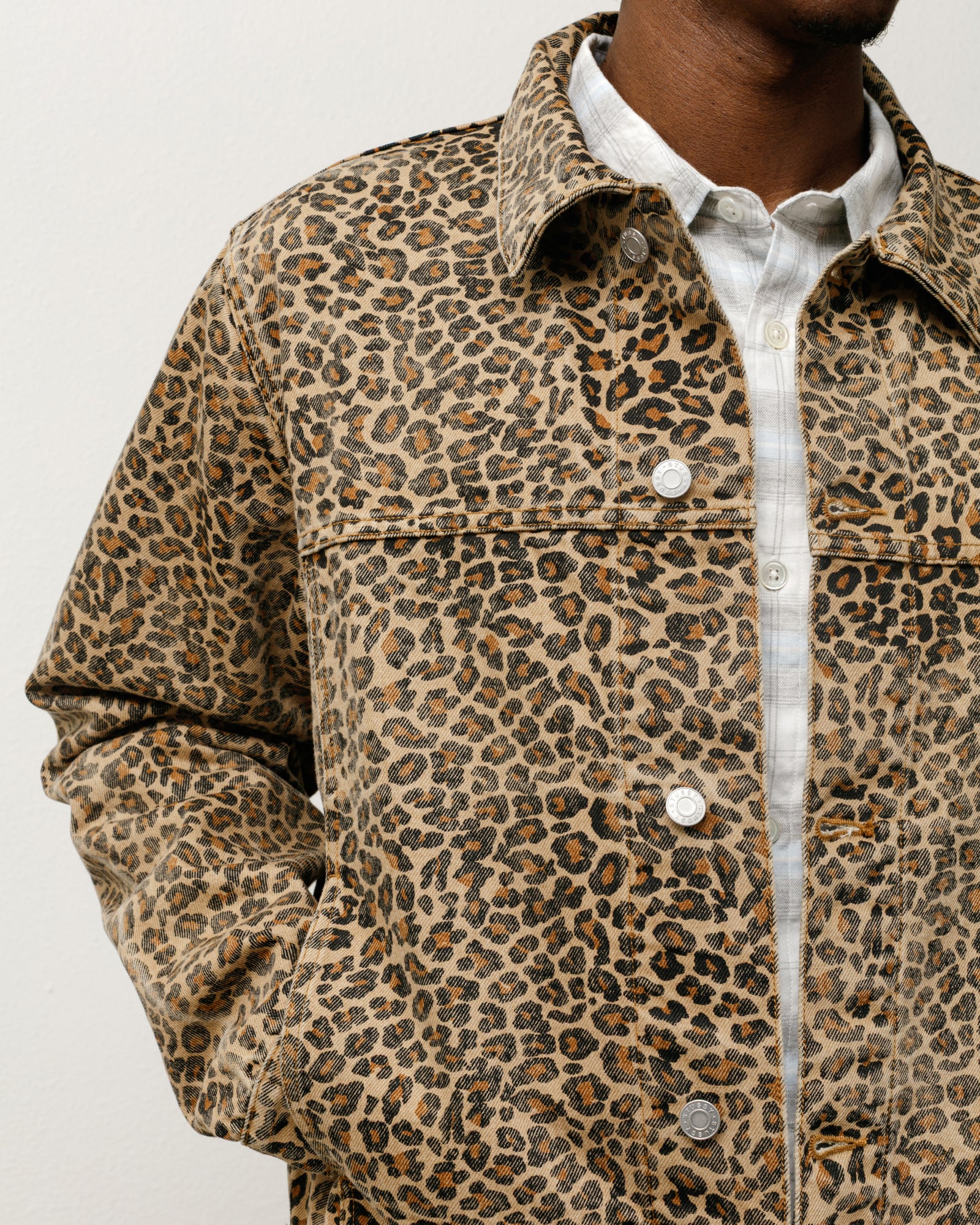 Trucker Denim Vintage Wash Mens Long Sleeve In Leopard