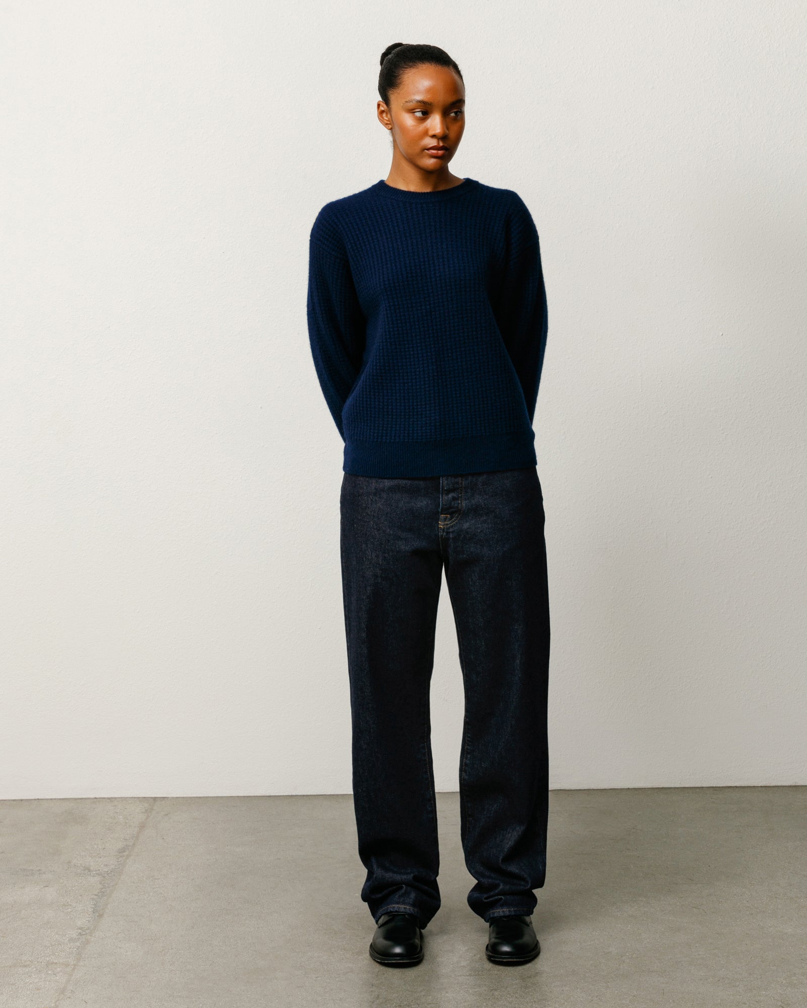 New Classic Jean Denim Unisex In Rinsed Indigo