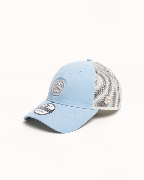 9Twenty Stüssy SS Link Trucker Headwear in the colour Blue