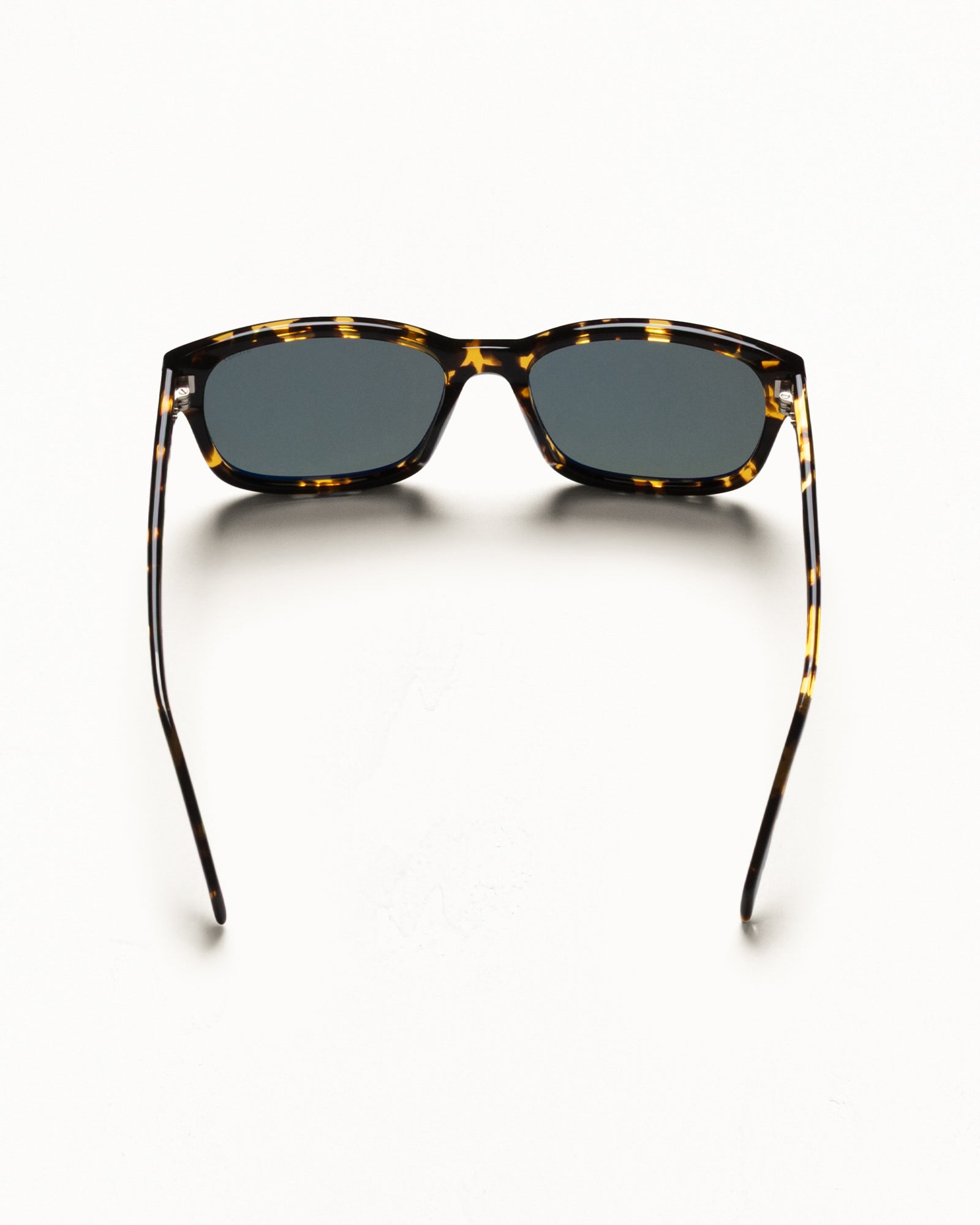 Alan Sunglasses Accessories In Olive Tortoise / Green Lens
