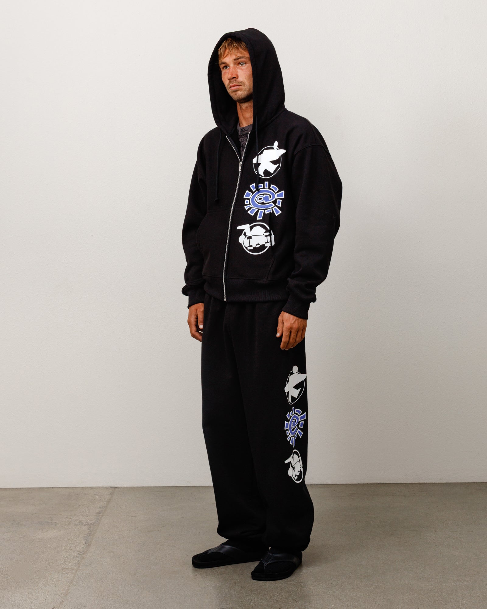 Always Stack Zip Hood Unisex Long Sleeve In Black